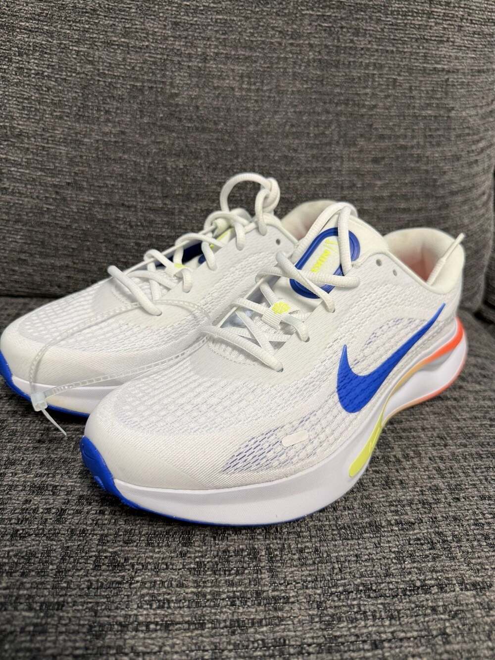 Nike Journey Run Size 8.5M White ComfiRide Running Shoes New